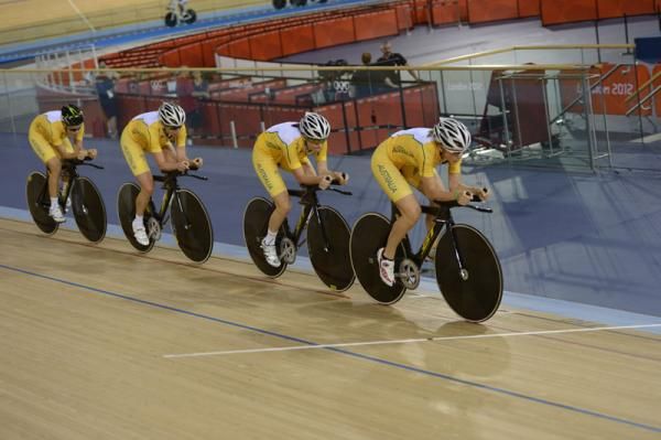 Australia's women's team pursuit squad in action