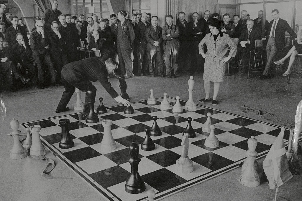 Before 'Queen's Gambit,' she played in a man's world