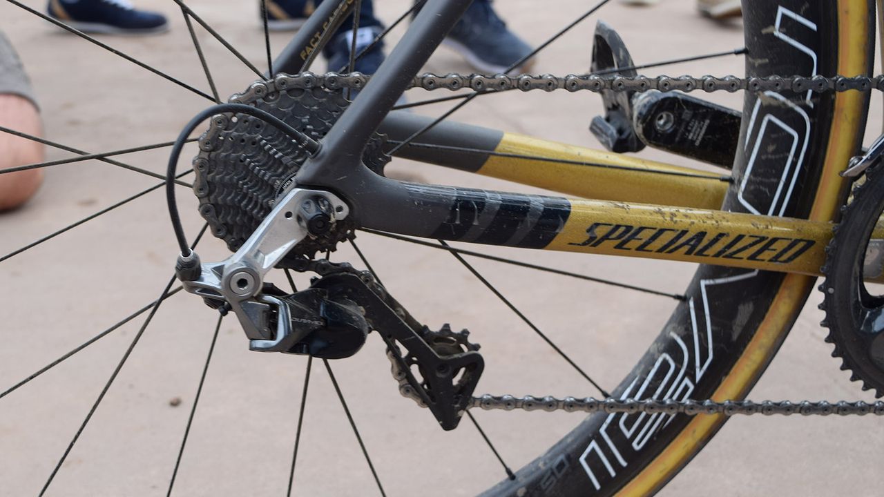 Sagan ran a standard 11-28 cassette and a Shimano direct-mount derailleur hanger