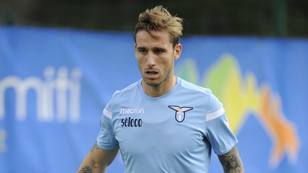 WATCH Lucas Biglia mobbed ahead of AC Milan move FourFourTwo