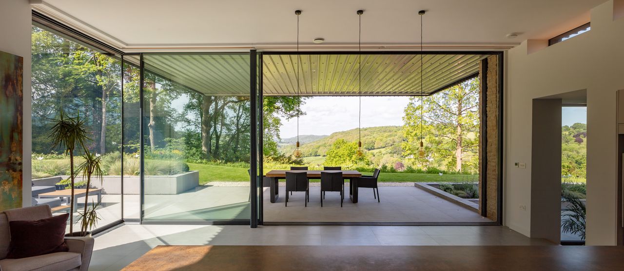 large sliding doors with view to outdoor dining area