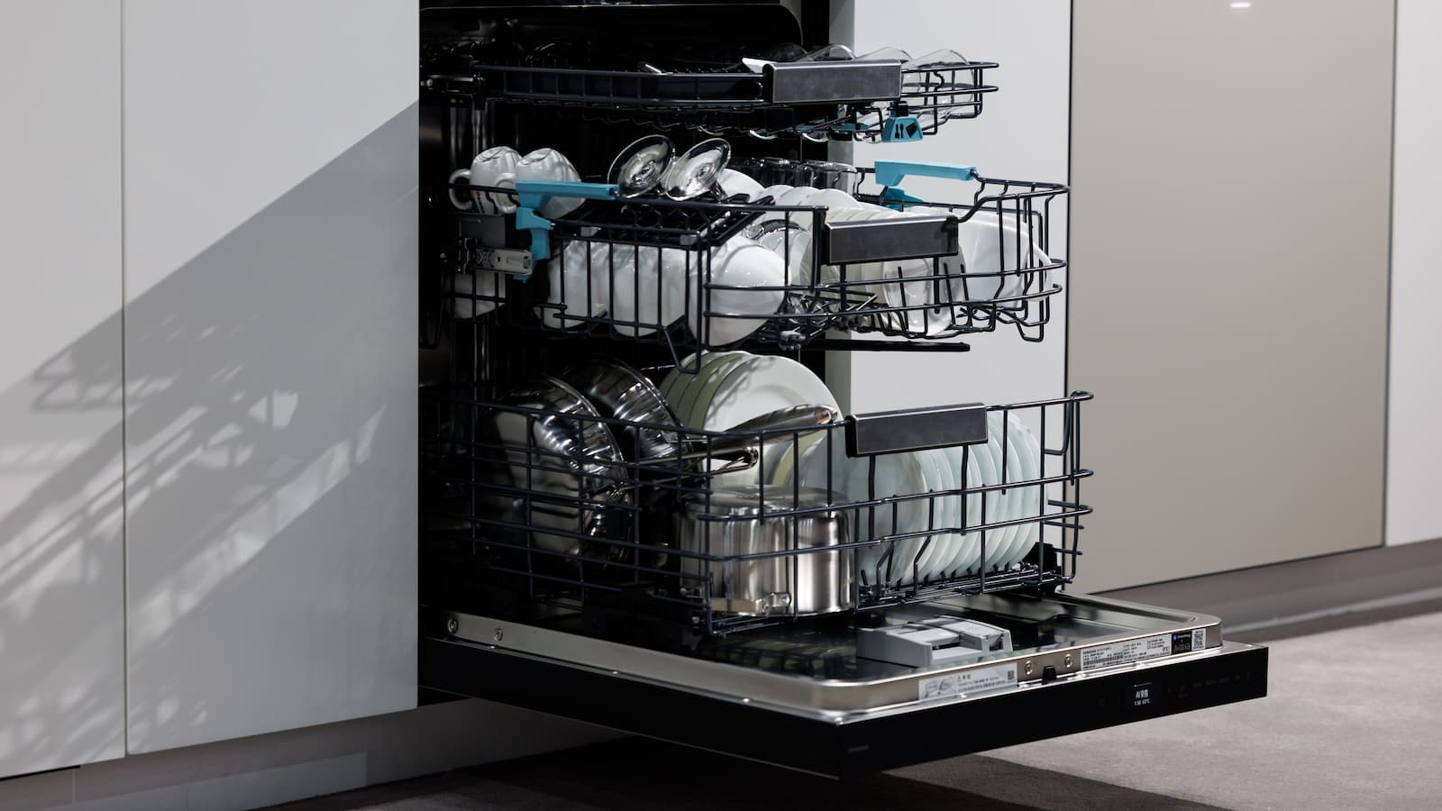A Samsung Electronics Co. AI dish washer during the company's Bespoke AI event in Seoul, South Korea, on Friday, March 28, 2025