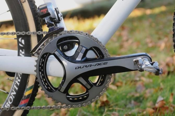 A 39/46 Dura-Ace double is a rare sight nowadays in a dominant 1x scene.