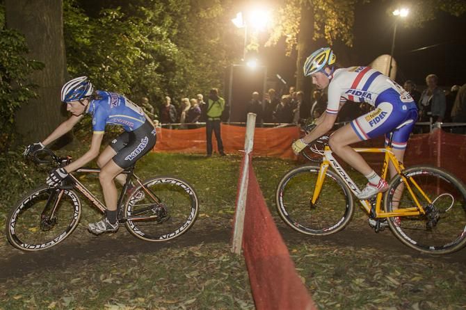 Helen Wyman leads compatriot Nikki Harris through the turn