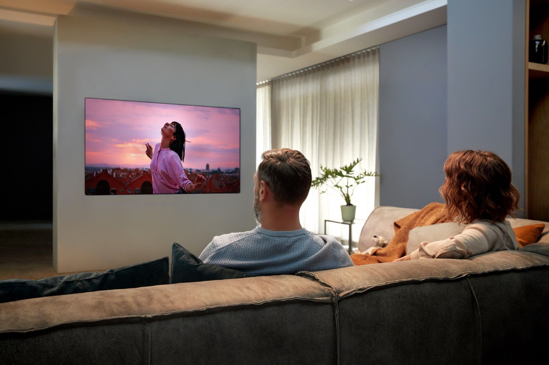 Best 55 Inch TV: Our Top OLED And 4K TVs For Every Budget | Real Homes