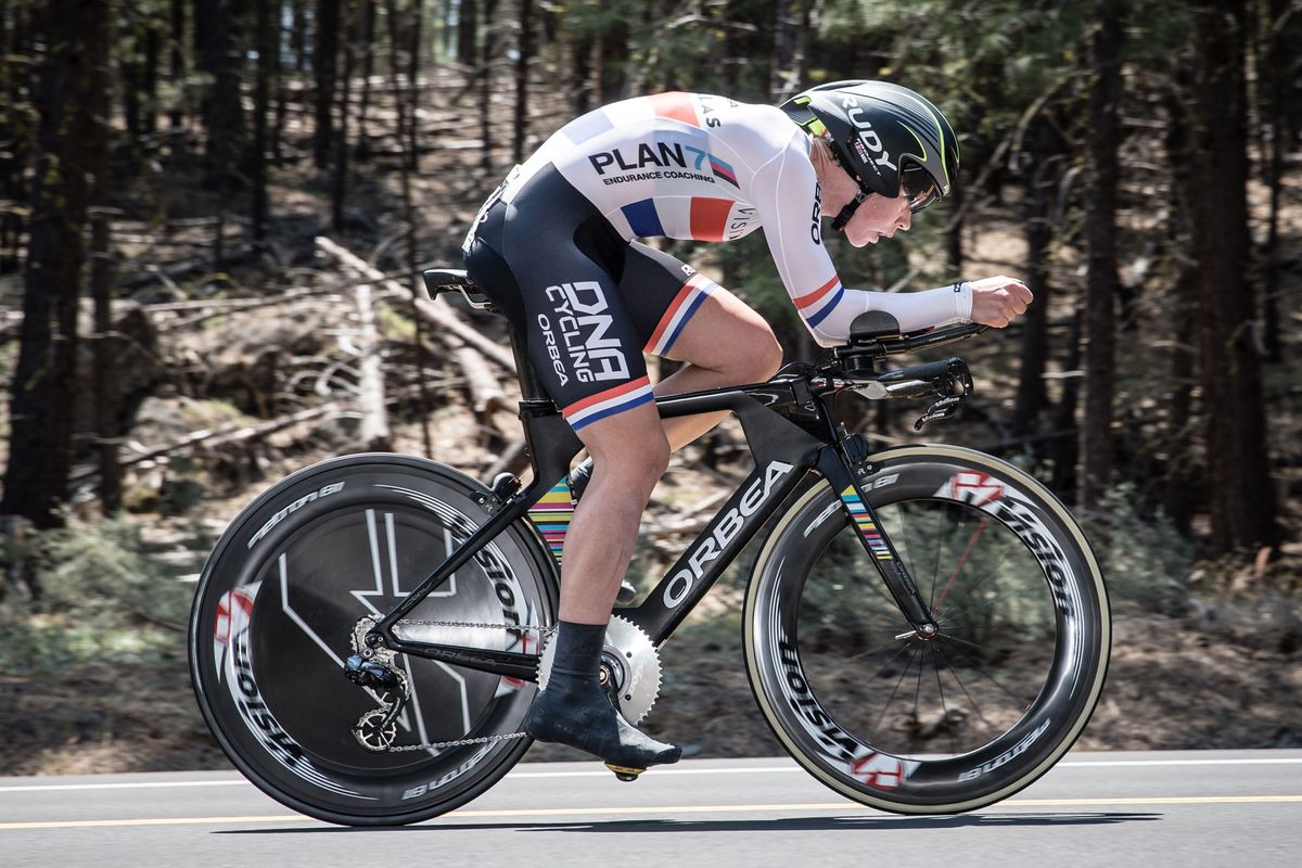 Clare Rose (DNA) on the way to her win