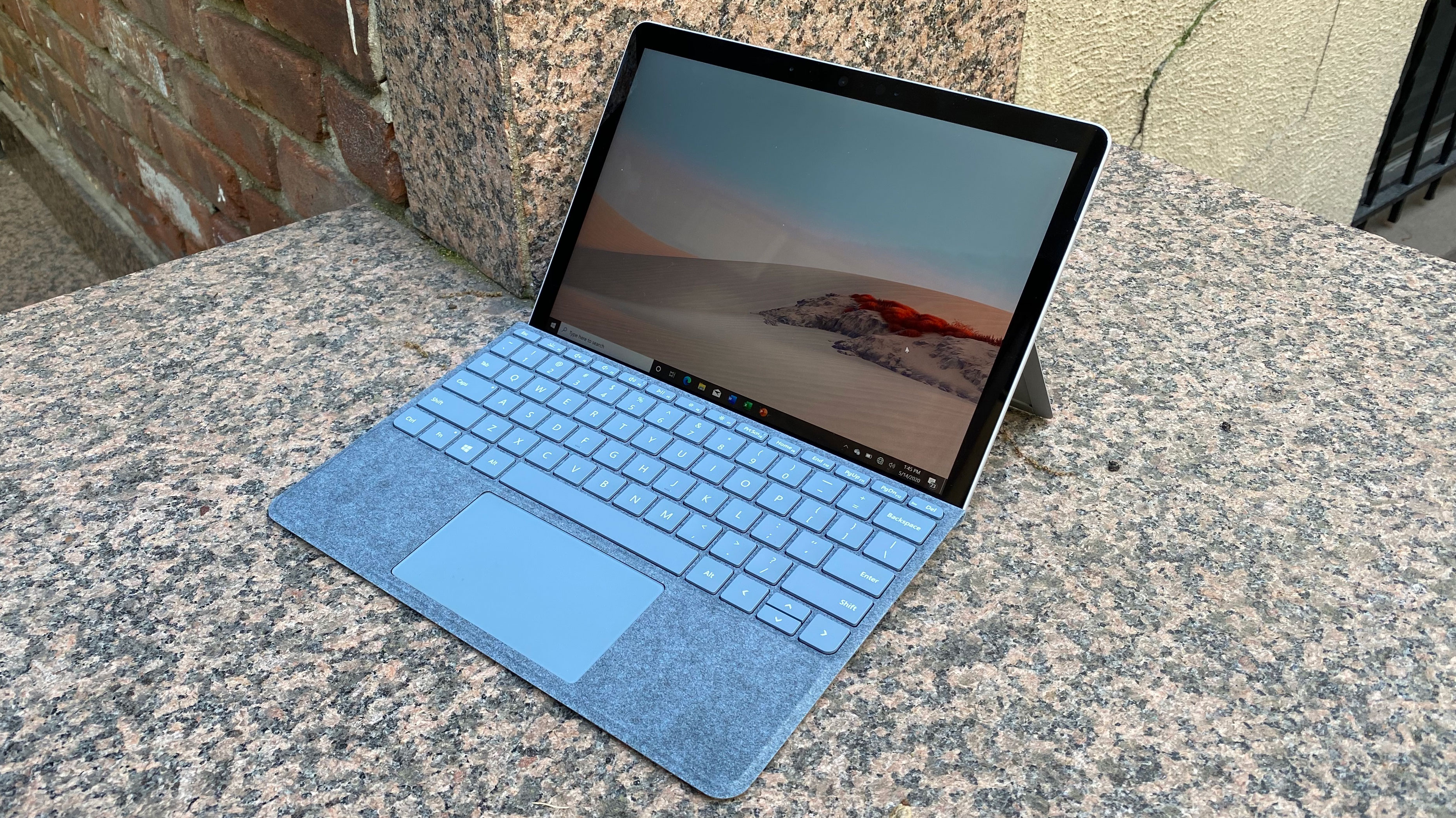 Microsoft Surface Go Review: Portable, Purposeful, Not Powerful - Tom's  Hardware