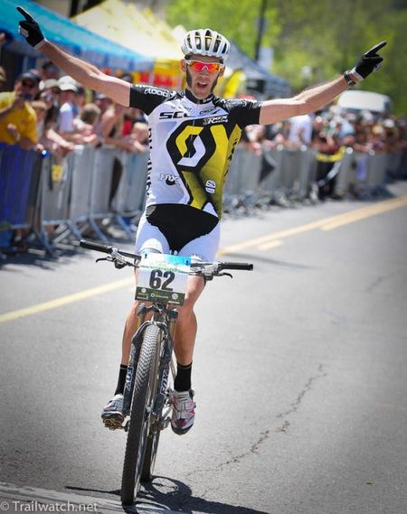 Geoff Kabush (Scott-3Rox Racing) takes the Whiskey 50 win and the $5000 prize