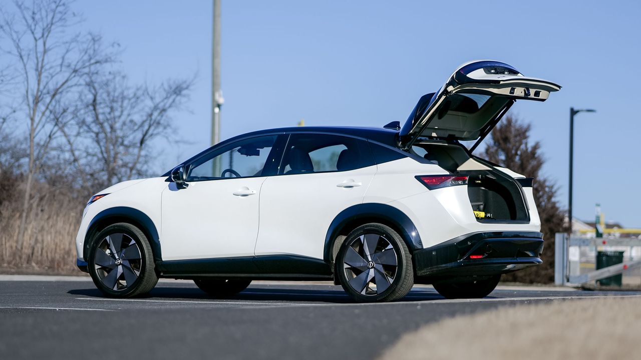 2025 Nissan Ariya Platinum+ AWD review.
