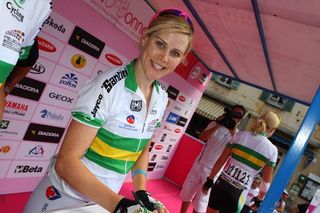 Tiffany Cromwell (Australia) celebrated her birthday on the fifth stage.