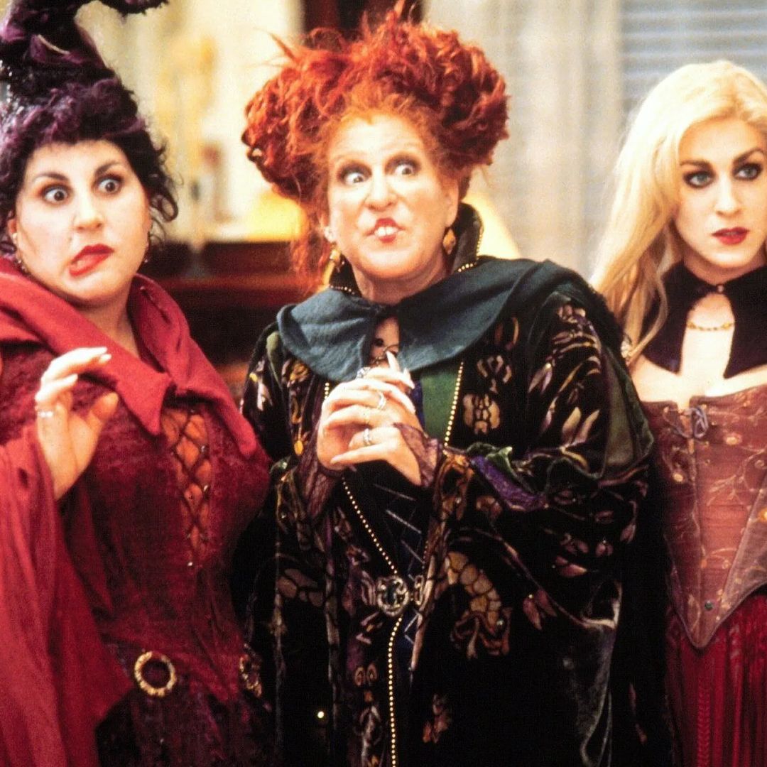 the sanderson sisters played by bette midler kathy najimy and sarah jessica parker on halloween in hocus pocus