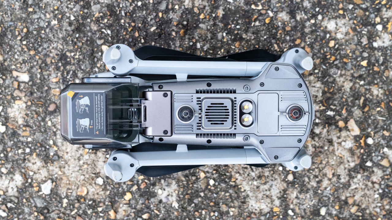 Autel EVO Max 4T folded looking at the bottom