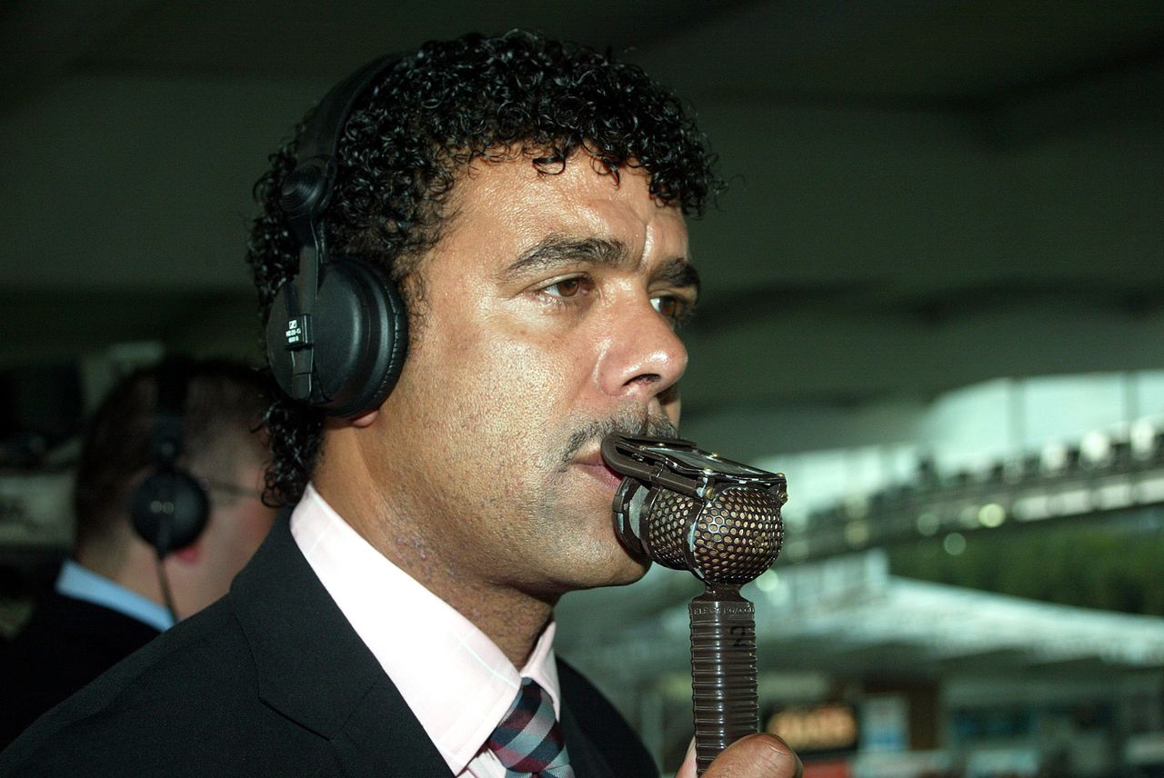 "Whenever I said ‘Unbelievable Jeff!’ they’d have to all down their whole pints" Chris Kamara on his legendary catchphrase and how it became part of university drinking culture