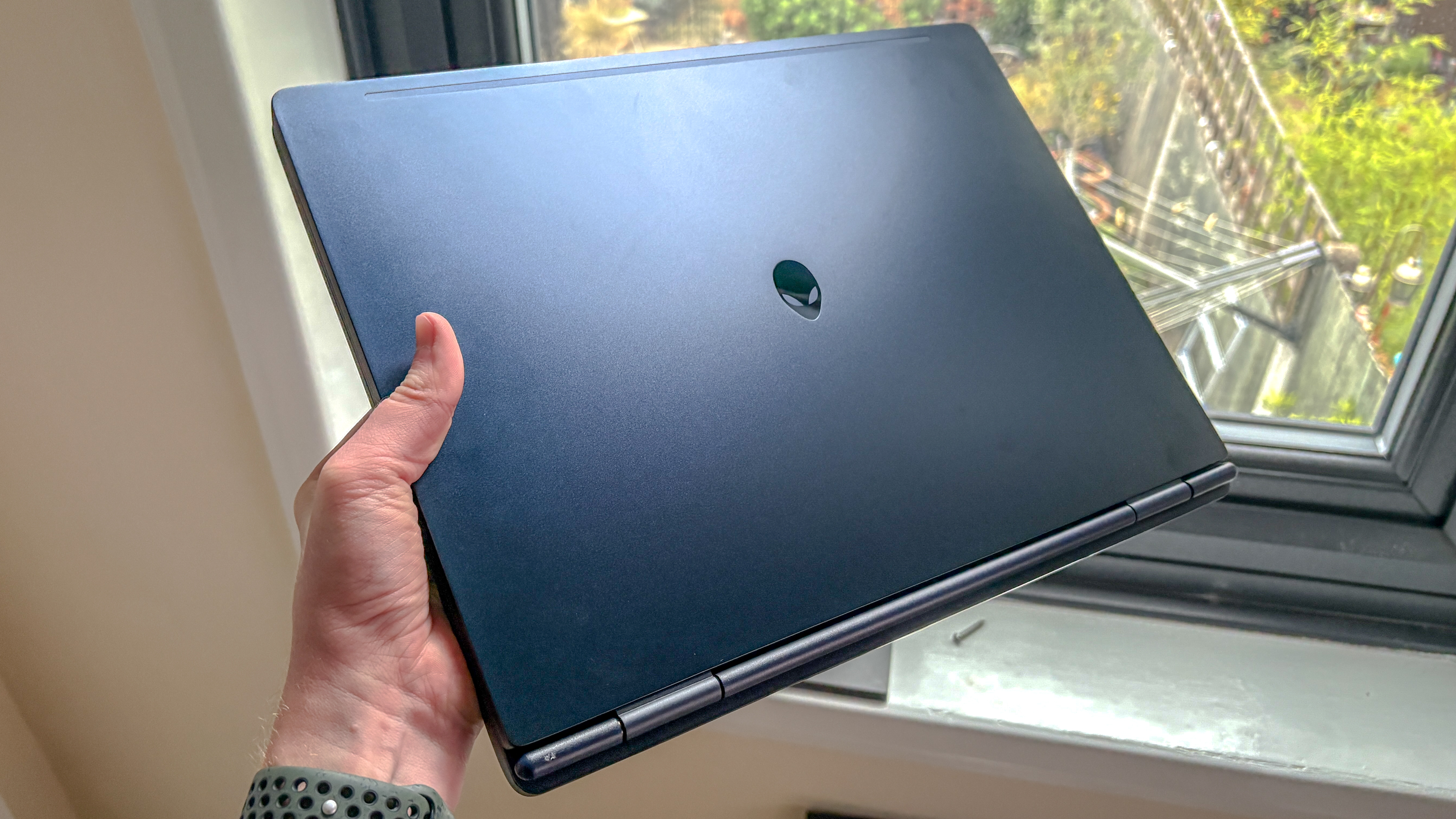 Alienware 16X Aurora