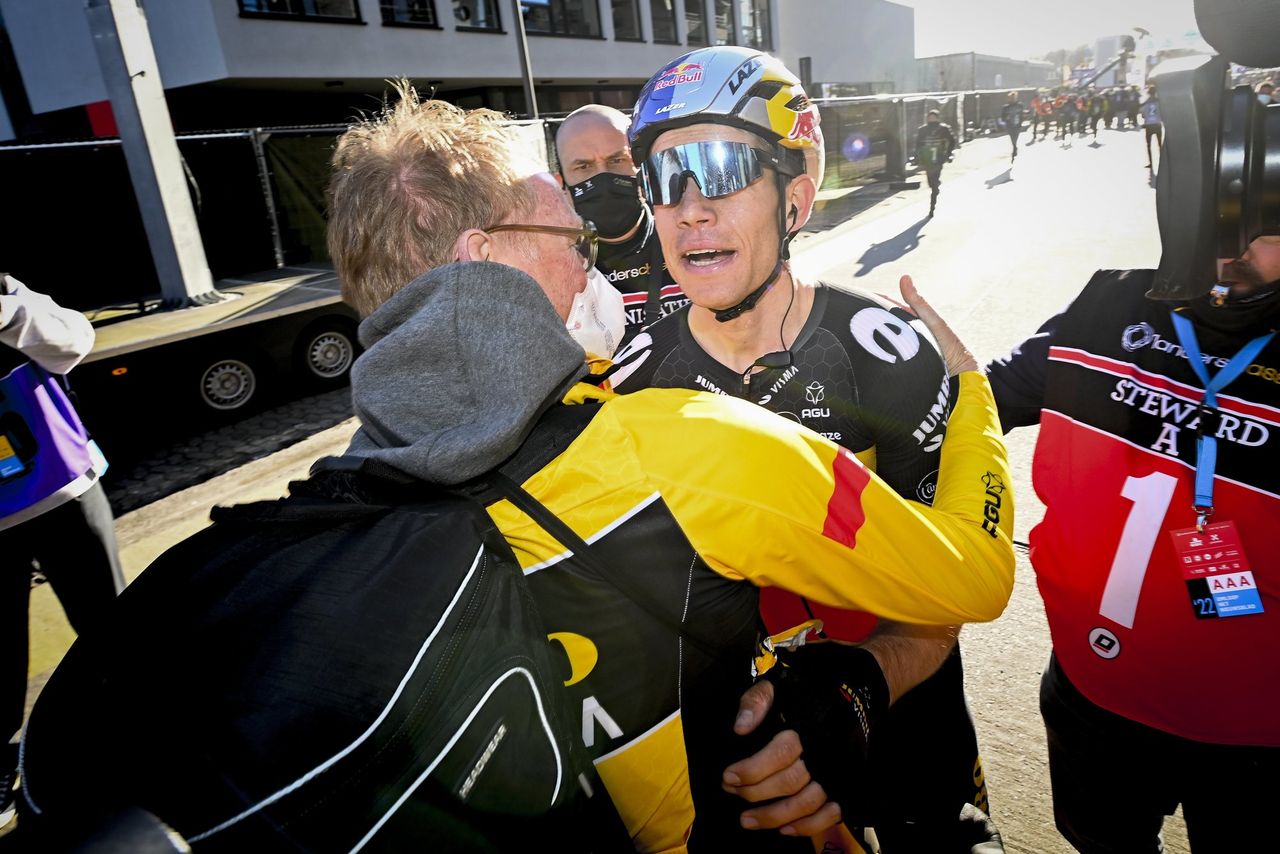 Omloop Het Nieuwsblad 2022 77th Edition Gent Ninove 2042 km 26022022 Wout Van Aert BEL Team Jumbo Visma photo Vincent KalutPNCVSprintCyclingAgency2022