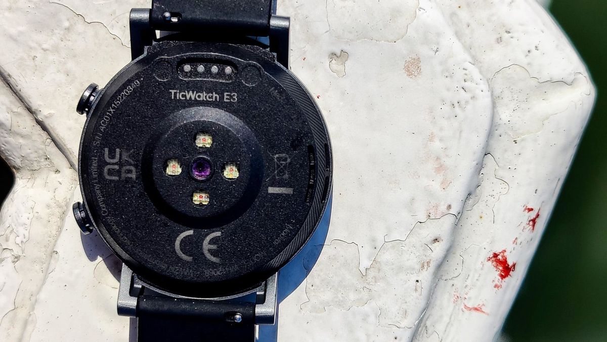 The TicWatch E3 bottom sensors
