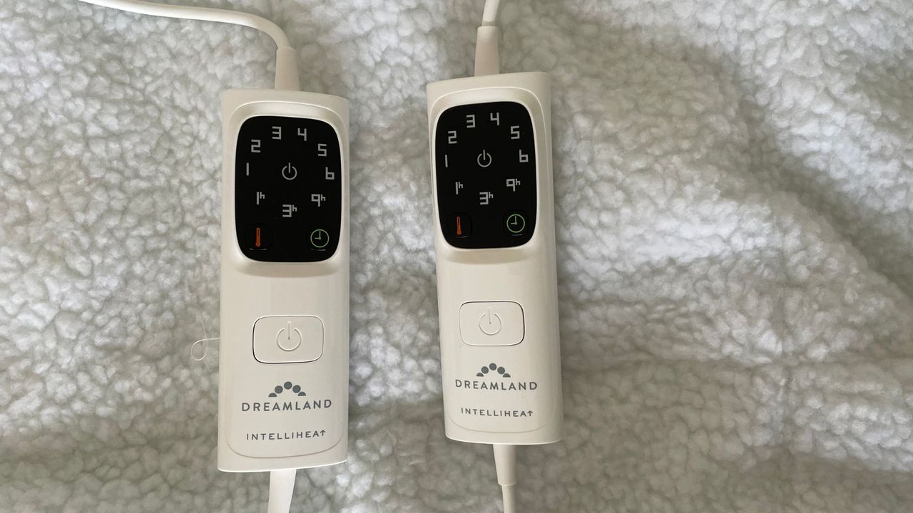 Dreamland Hunker Down Skandi Sherpa Blanket remotes