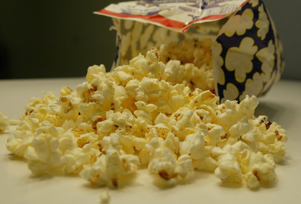 Does Microwave Popcorn Have High Cholesterol at Mae Shepley blog