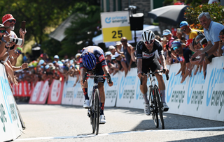 Stage 5 - Tour de Suisse - Oscar Onley outsprints João Almeida to win queen stage 5 atop summit at Calanca