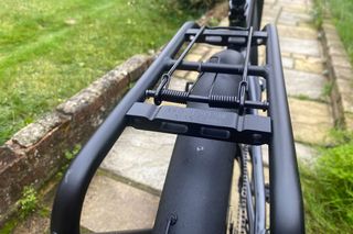 Cannondale Mavaro Neo SL 1 e-bike rack