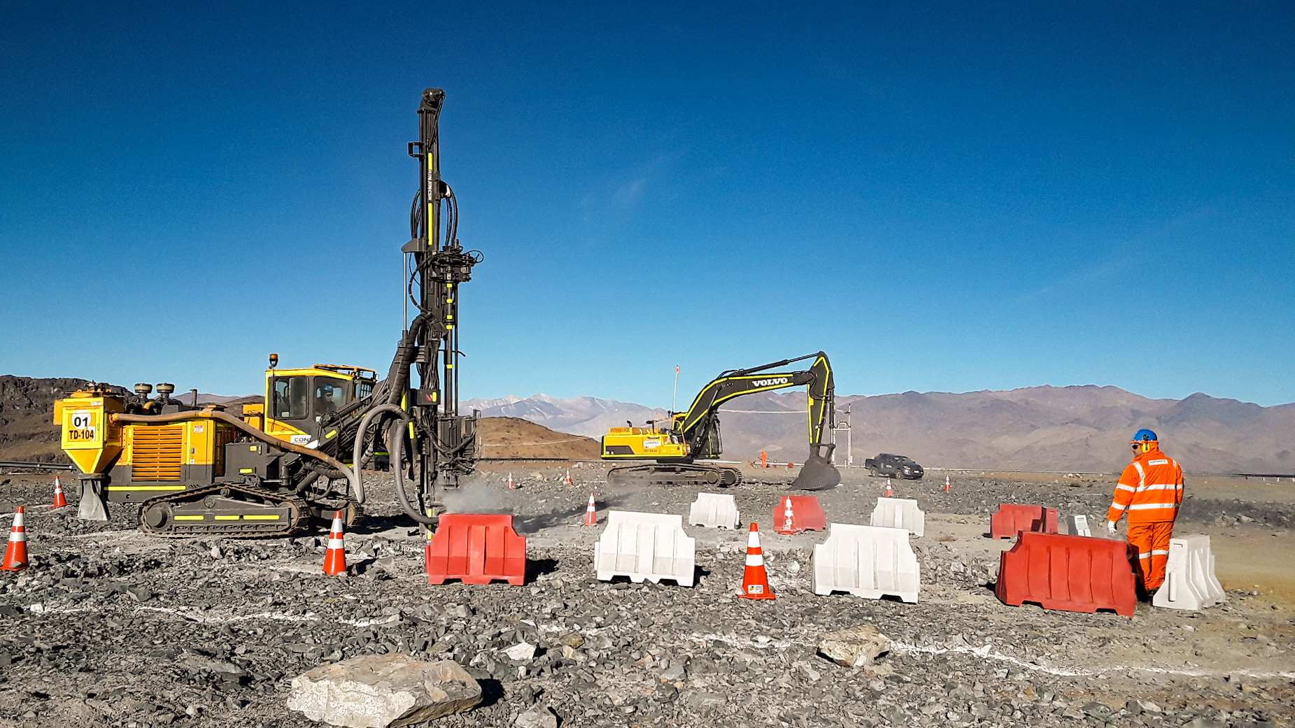 Giant Magellan Telescope construction