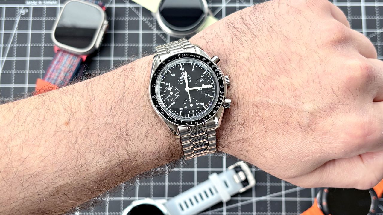 Take off that Apple Watch: 5 reasons why it’s okay to swap your smartwatch for a ‘dumb’ watch