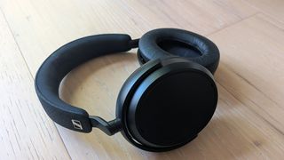 Sennheiser Momemtum 4 Wireless