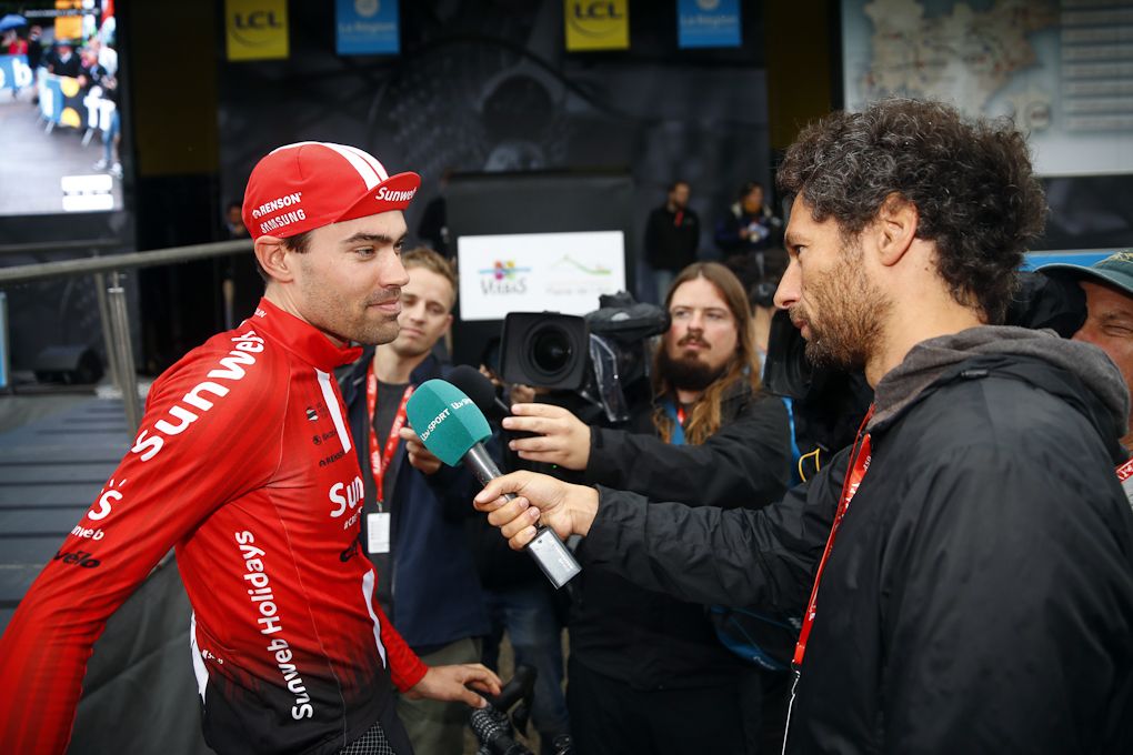 Team Sunweb's Tom Dumoulin talks with reporters