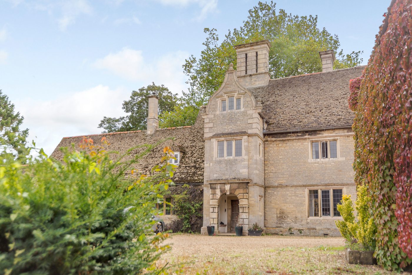 Manor-House-Glinton-exterior-e1553080264510.jpg