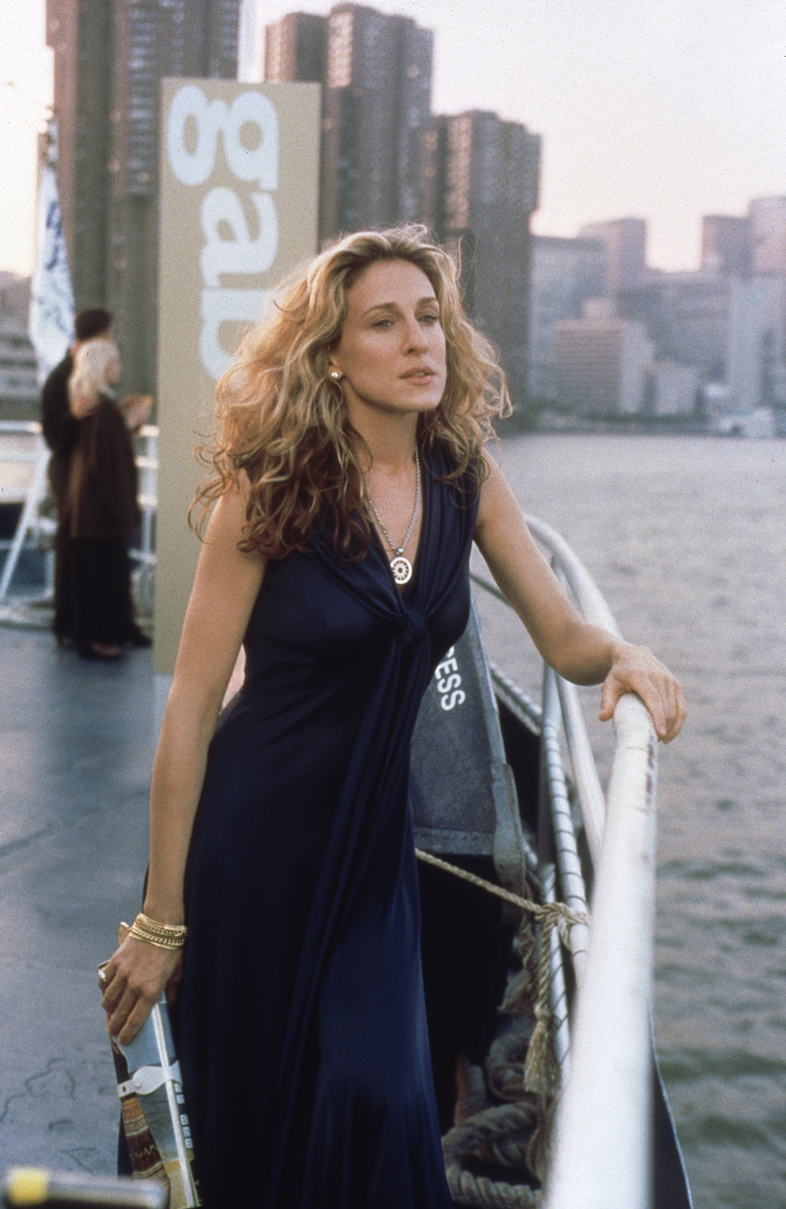 satc - carrie in blue dress
