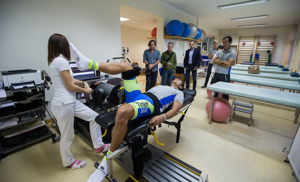 Stefano Feltrin (right) watches on as Daniele Bennati is tested