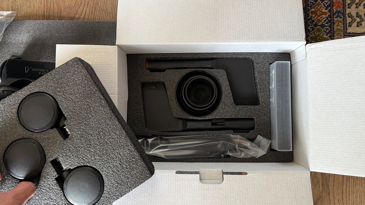 Several photos of parts of the Titan Evo chair.