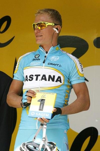 Alexander Vinokourov (Astana) at the start