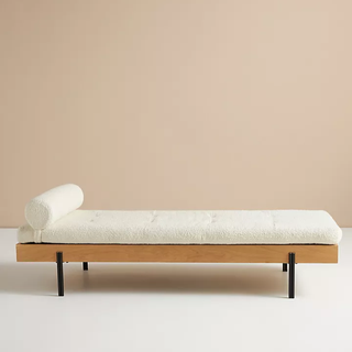 Boucle daybed