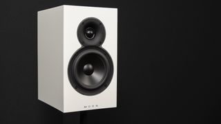 The Moon Voice 22 is a loudspeaker that hovers