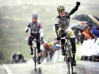 Rain-soaked misery for the peloton in Portugal