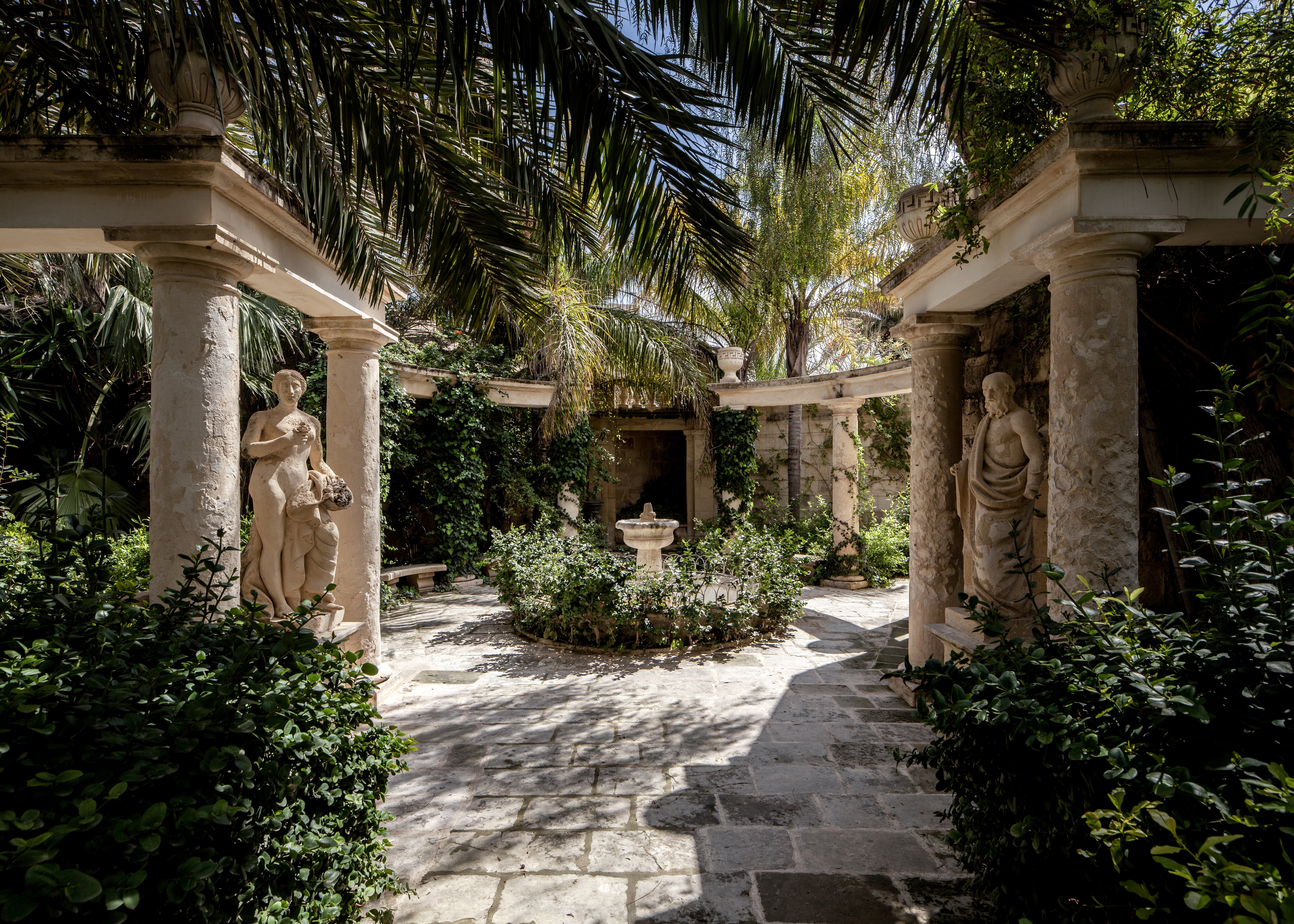 Garden in Casa Bonavita hotel, Malta
