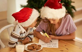 How to make the kids believe in Santa