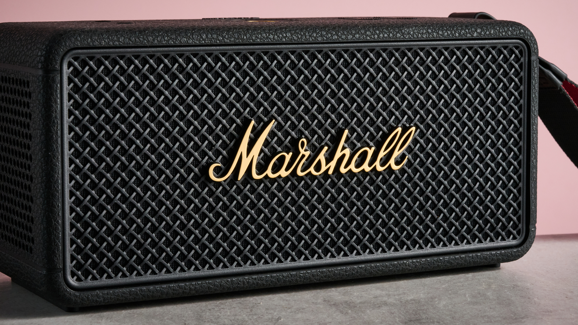 Marshall logo on the Marshall Middleton II