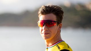 We have it on good authority that the shades worn by LottoNL-Jumbo are a new addition to the Shimano S-Phyre range