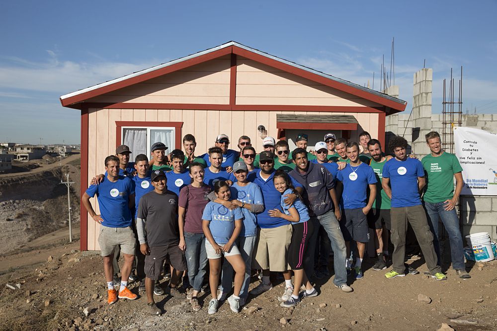 Novo Nordisk bond over building homes for poor families in Rosarito, Mexico.