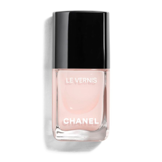 Best sheer nail polishes Chanel Ballerina