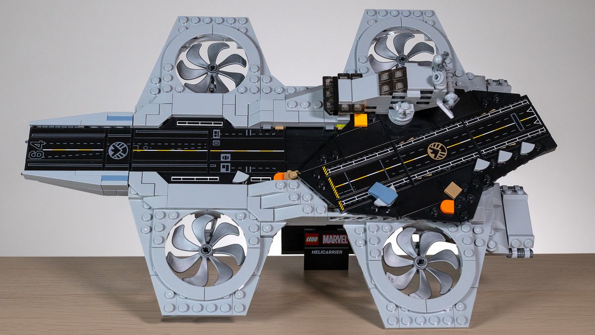 The Avengers Helicarrier (76295) top-down view on a neutral background