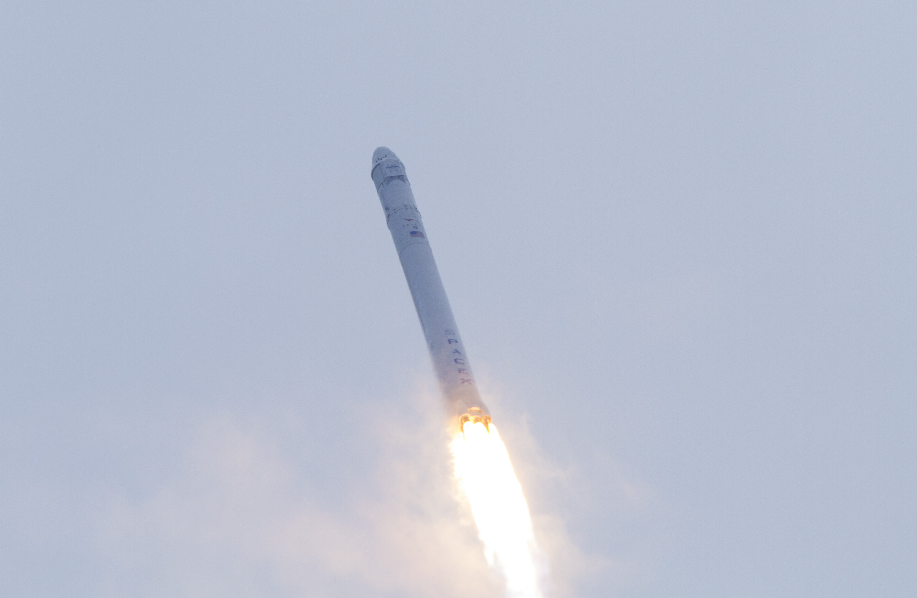 SpaceX Falcon 9 rocket launches the Dragon CRS-2 mission on March 1, 2013.