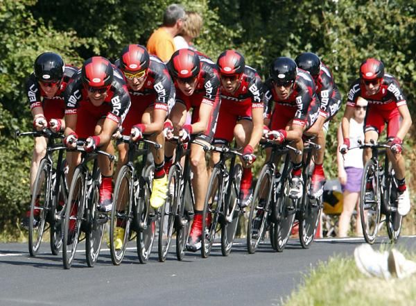 Team BMC tried hard, but unsucessfully to get Cadel Evans in yellow.