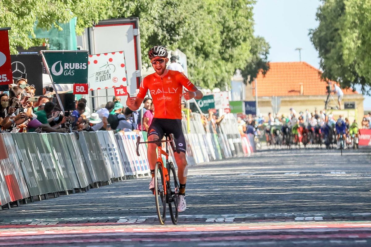 Kyle Murphy wins stage 2 of Volta a Portugal em Bicicleta Santander