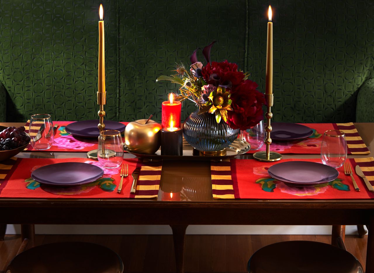 A Christmas place setting