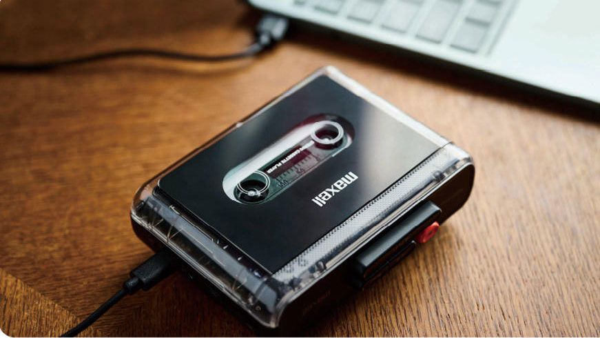 Portable CASSETTE PLAYER ミックステープ無し New portable cassette player comes loaded with modern features