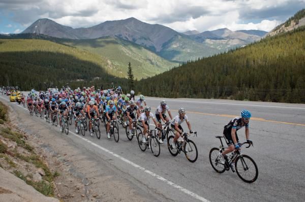 The race heads into the mountains.