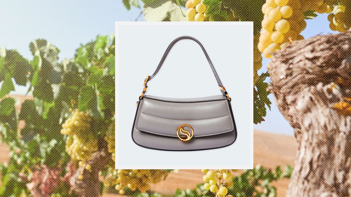★Stella McCartney★ S-Wave ショルダーバッグ Stella McCartney S-Wave パデッド ショルダーバッグ | ブラック